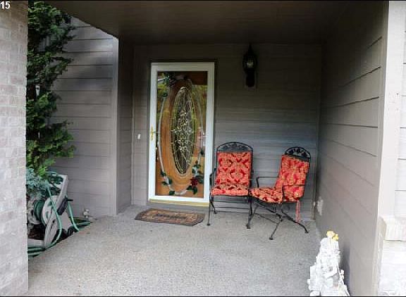 2nd image of 10404 NE 95th St