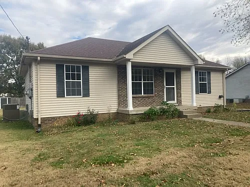 219 Tobacco Rd Photo 1