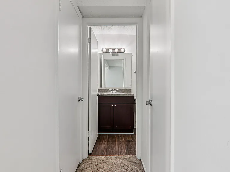 Andover Park Apartments — Photo 41