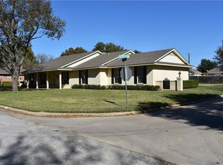 112 S Hillside St, Red Oak, TX 75154