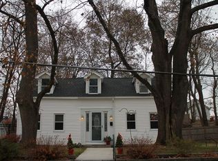 5 Middlesex St, Woburn, MA 01801