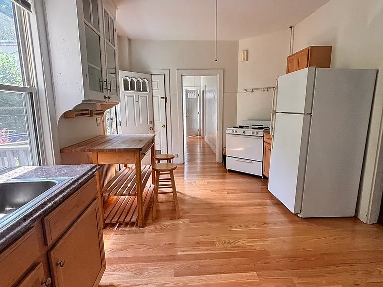 309 Allston St — Photo 2