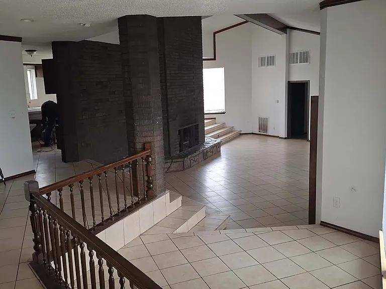 7700 S Country Club Dr — Photo 3