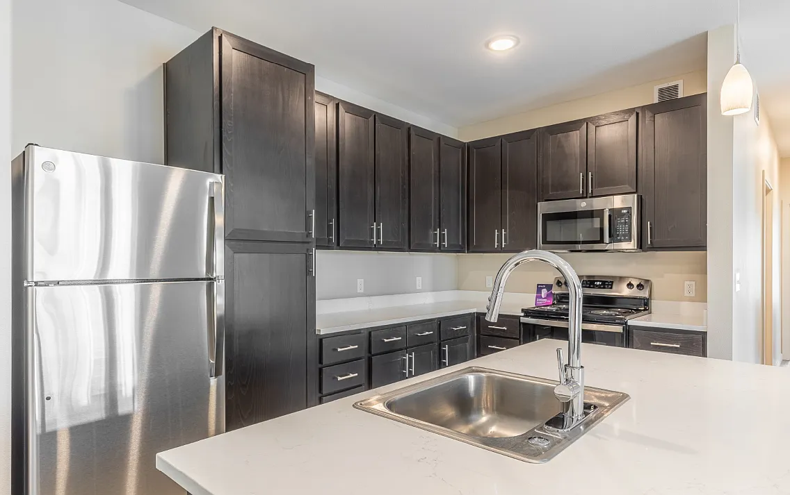 Fox Ridge Apartments — Photo 3