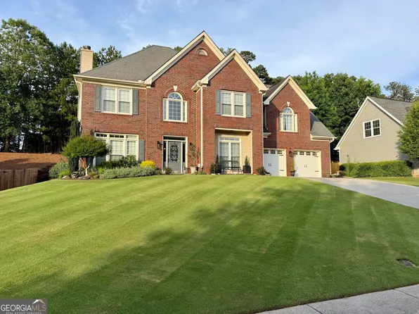 450 Chandler Ct, Sugar Hill, GA 30518