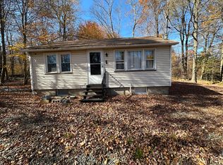 2697 Church St, Tobyhanna, PA 18466