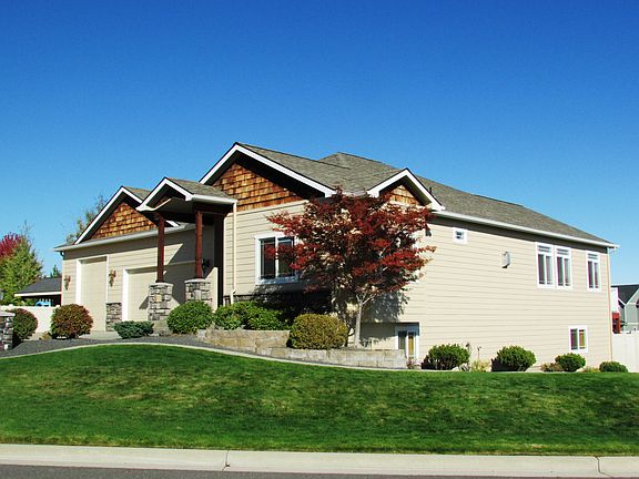 2nd image of 2417 S Windsor Dr