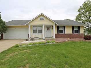 68 Royal Oaks Dr, O'Fallon, MO 63366
