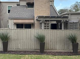 11519 Riverview Dr, Houston, TX 77077