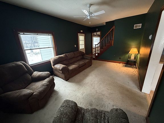 2nd image of 2972 Sizerville Rd