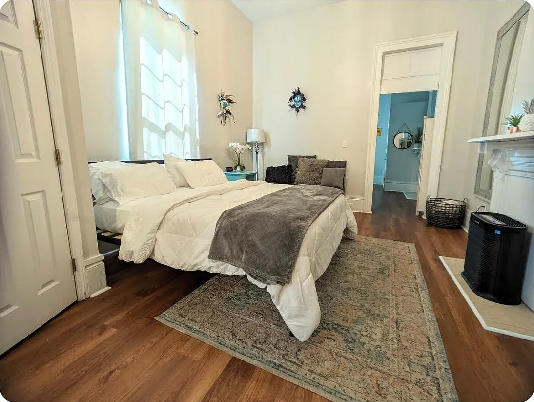 2 bed, 1125 sqft, $1,600 — Photo 2