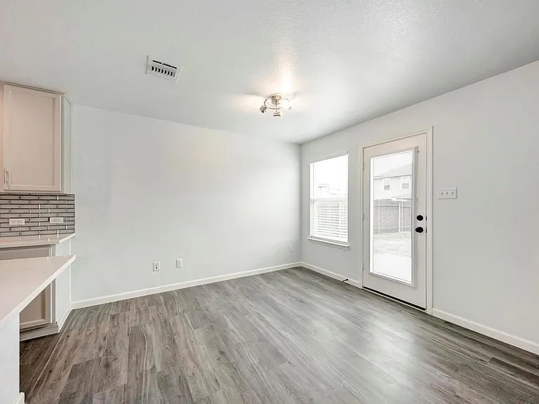 801 Estes Park — Photo 10