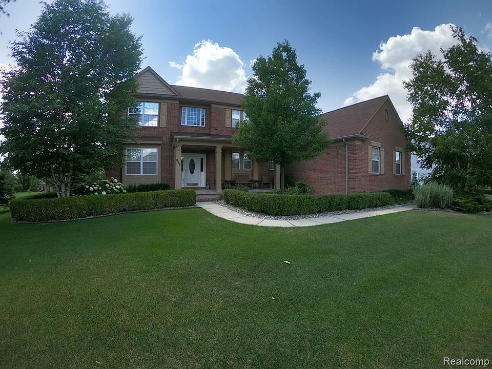 1st image of 965 Watersmeet Dr