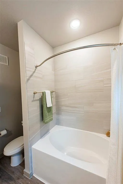 The Pointe at Valley Ranch Town Center — Photo 3