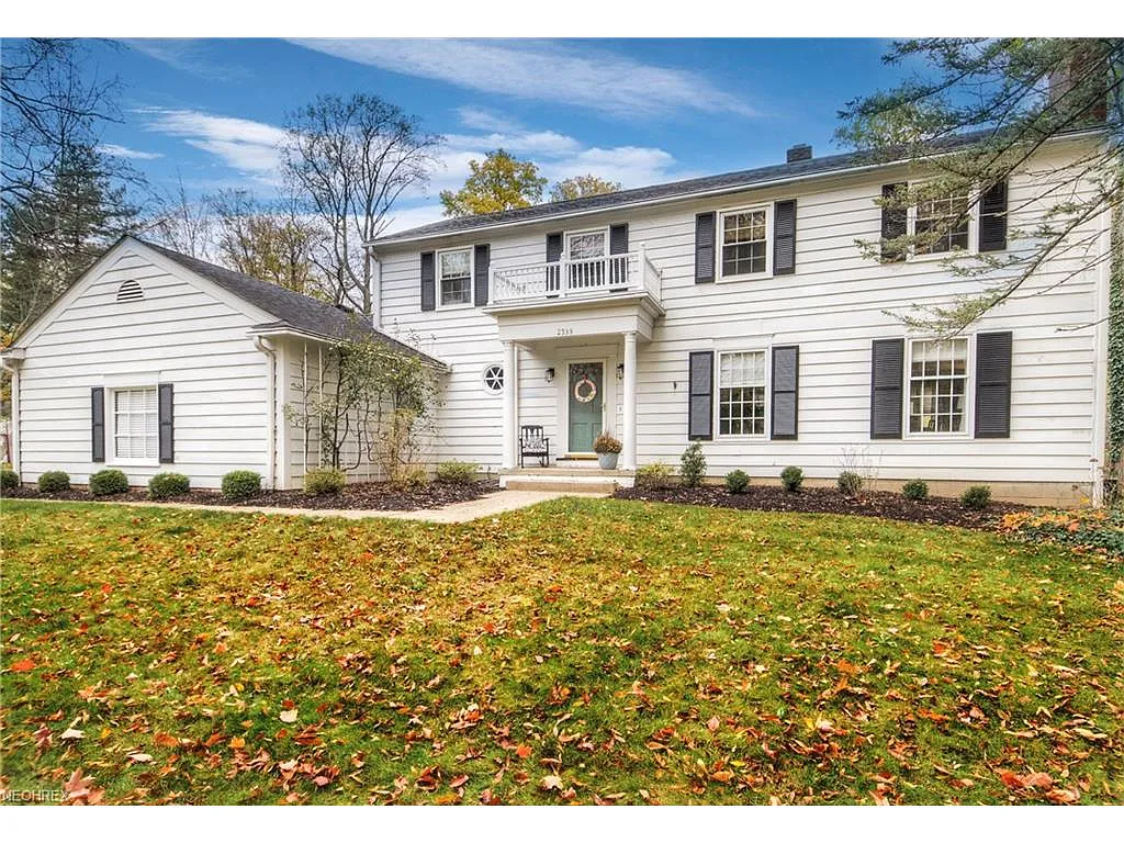 2399 Cambridge Dr photo 1