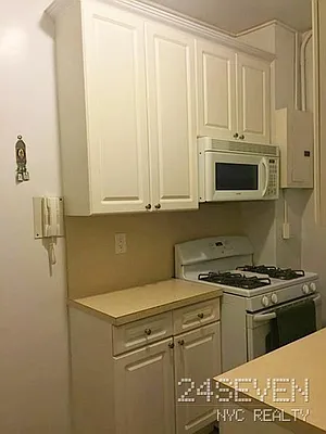 Rented by 24 7 NYC Realty Inc. | media 29