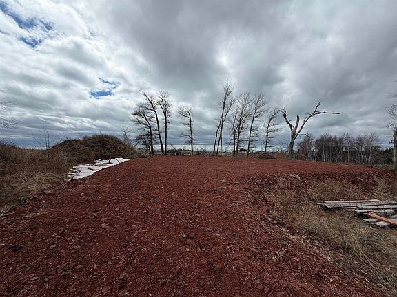 4th image of Pownal Rd
