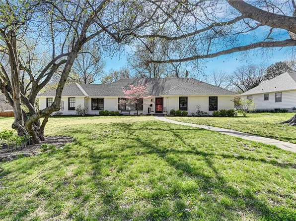 4701 W 81st St, Prairie Village, KS 66208