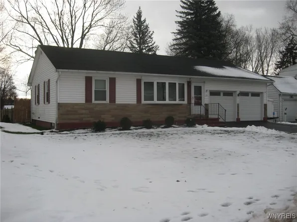 65 River St, Batavia, NY 14020