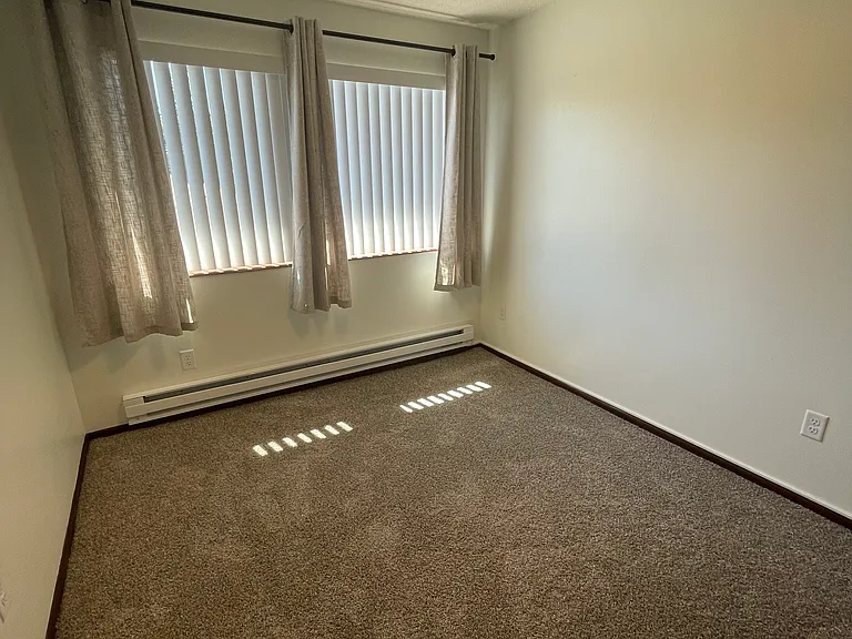 712 E 6th Ave #104 — Photo 8