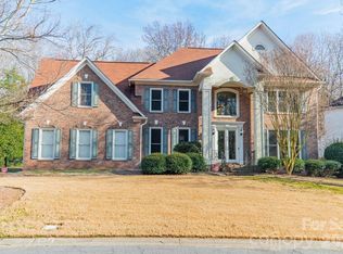 3306 Savannah Hills Dr, Matthews, NC 28105