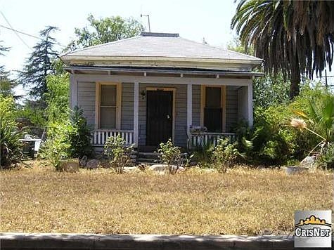1st image of 1555 Navarro Ave