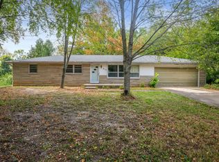 812 Knollwood Dr, Columbus, IN 47203