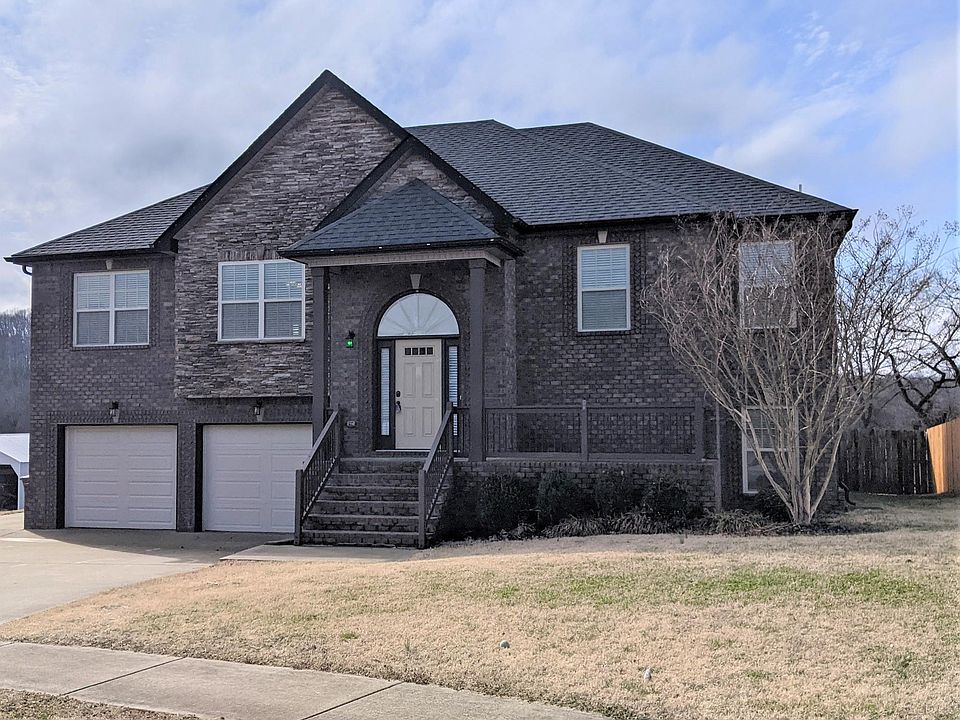 1st image of 796 Colin Ct