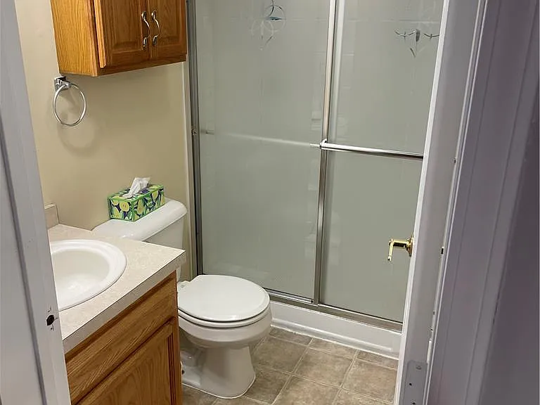 1037 Maplewood Dr — Photo 31