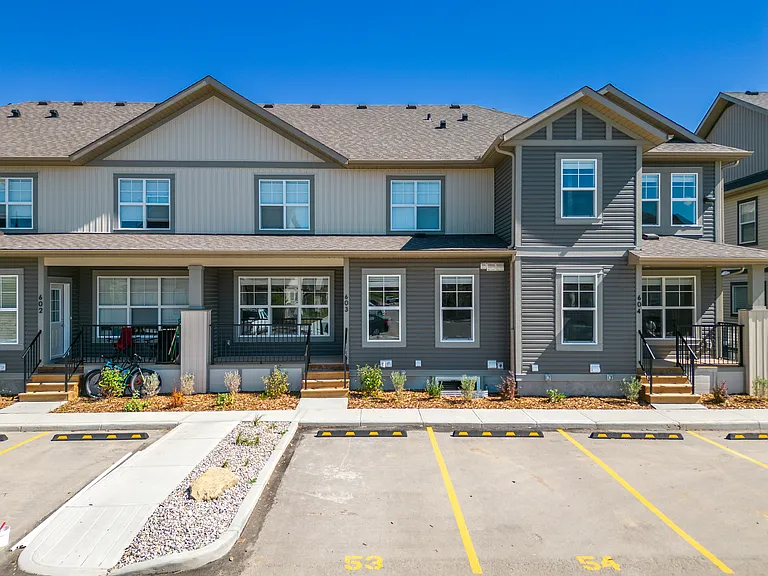 320 Heartland Cres — Photo 19