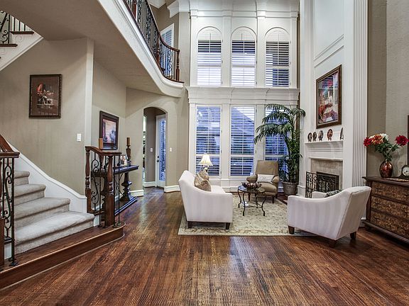 5th image of 700 Nelson Ct
