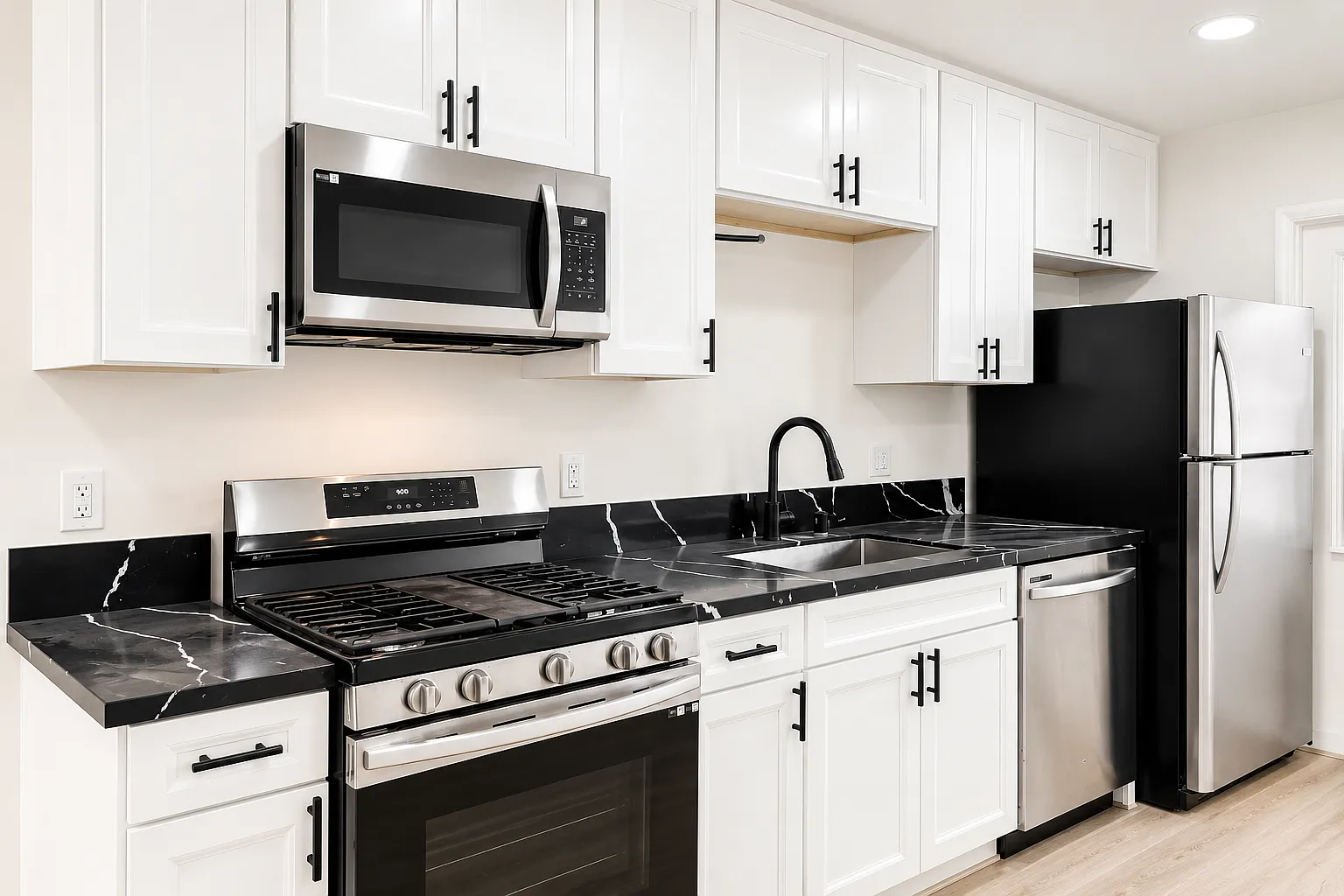 2 bed, 804 sqft, $2,900 — Photo 3