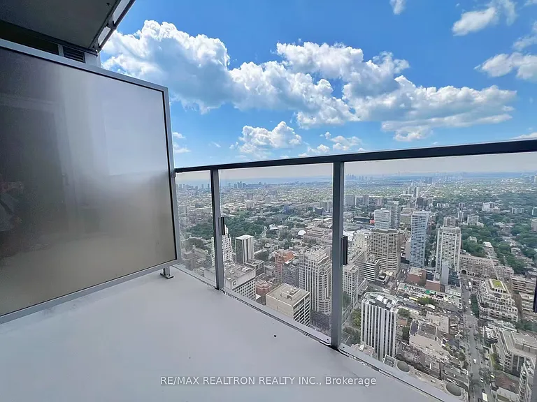 11 Yorkville Ave #6101 — Photo 23
