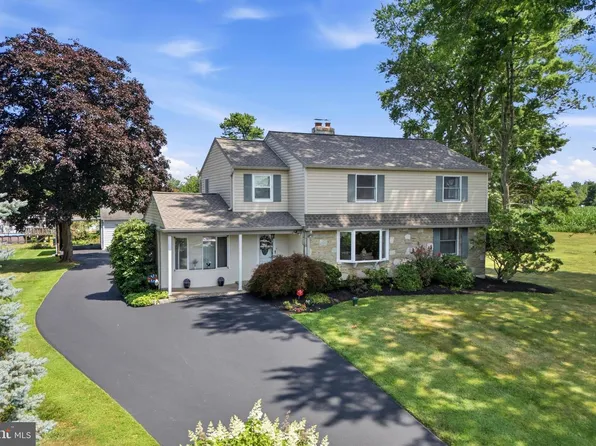 563 Broadview Rd, Holland, PA 18966