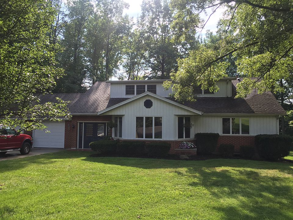 1st image of 138 Woodlawn Dr