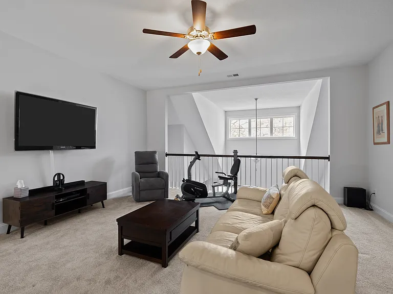 4260 Longleaf Pl — Photo 26