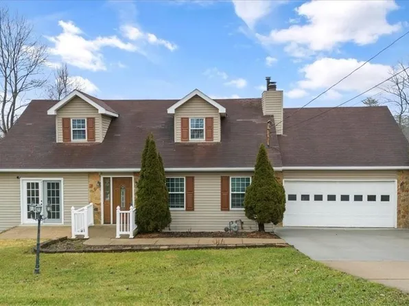 102 Flintwood Dr, Marietta, OH 45750