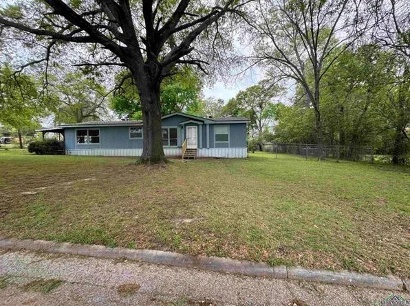 401 N Market St, Carthage, TX 75633