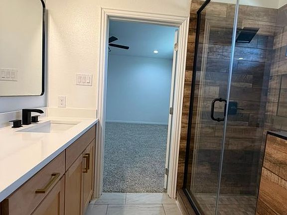 4th image of 6800 Oak Crest Dr W APT 1