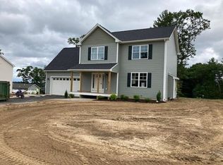 9 Minglewood Dr, Coventry, RI 02816