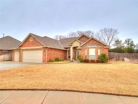 3rd image of 12408 Ladonna Dr