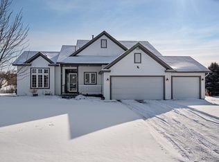 1940 136th Ln NE, Ham Lake, MN 55304