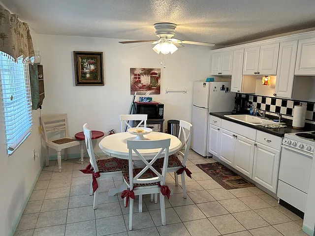 691 W Yale St #B — Photo 4