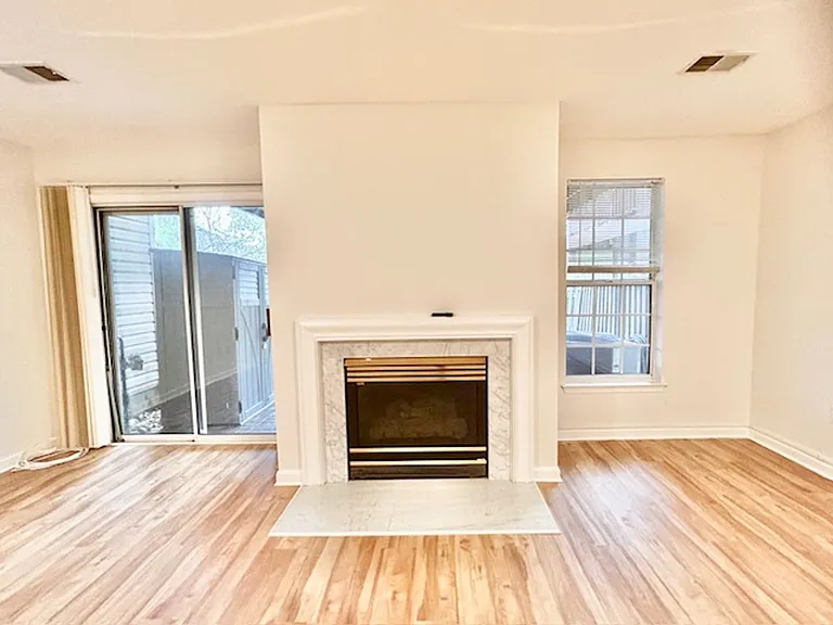 1803 Staley Manor Dr — Photo 41