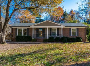 4800 Sweetbriar Dr, Raleigh, NC 27609