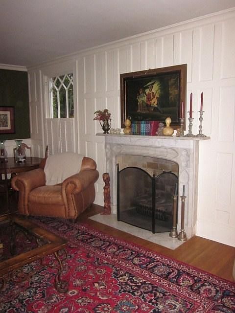 2nd image of 200 W Cleveland Ave