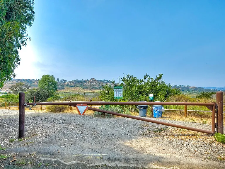 822 Santa Inez — Photo 27