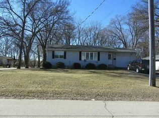 807 Creston Ave, Waterloo, IA 50707