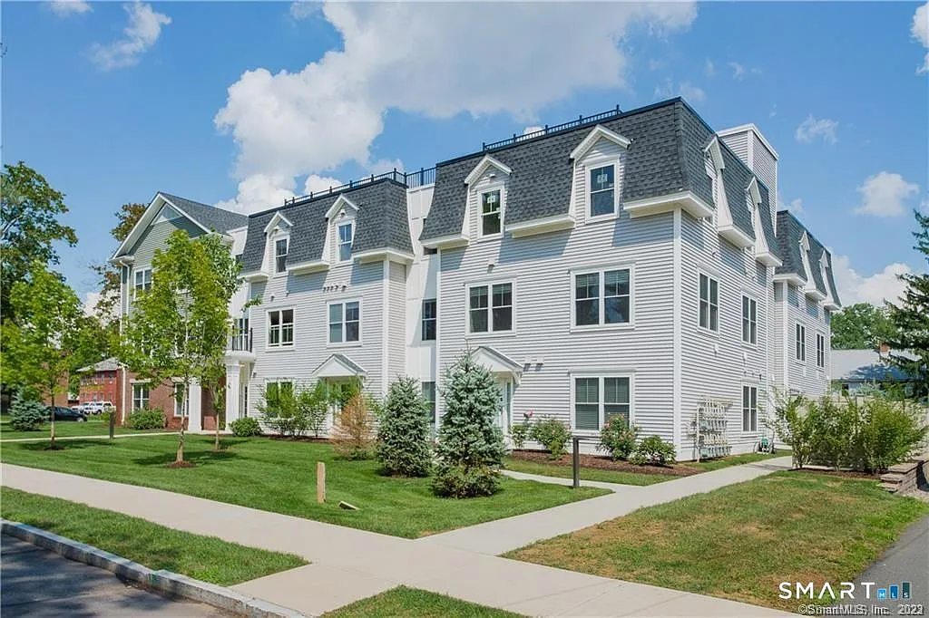 2 bed, 2.0 bath, 1007 sqft, $3,400 — Photo 1