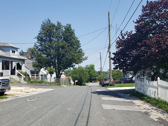5th image of 4129 Slater Ave